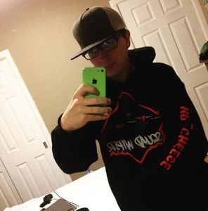 Meet your Posher, Randall